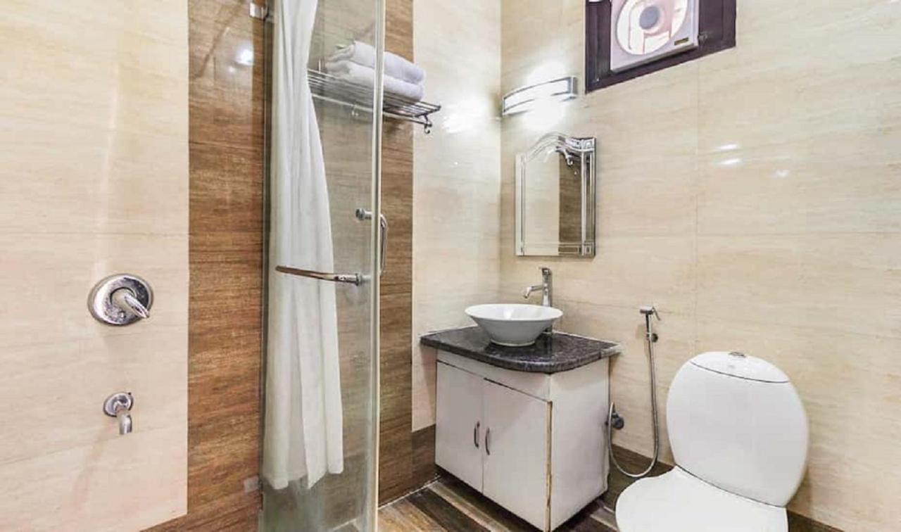 ניו דלהי Del Fox Hotel, Delhi Airport מראה חיצוני תמונה