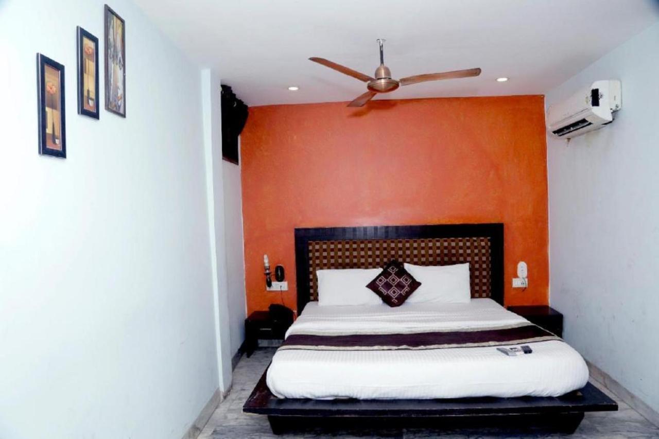 ניו דלהי Del Fox Hotel, Delhi Airport מראה חיצוני תמונה