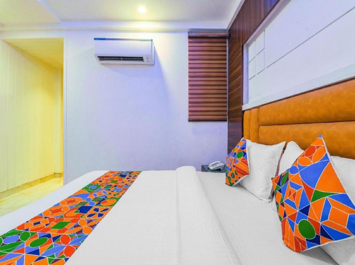 ניו דלהי Del Fox Hotel, Delhi Airport מראה חיצוני תמונה