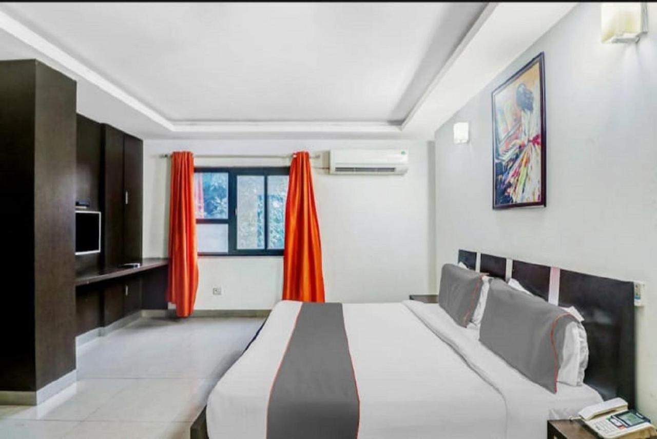 ניו דלהי Del Fox Hotel, Delhi Airport מראה חיצוני תמונה