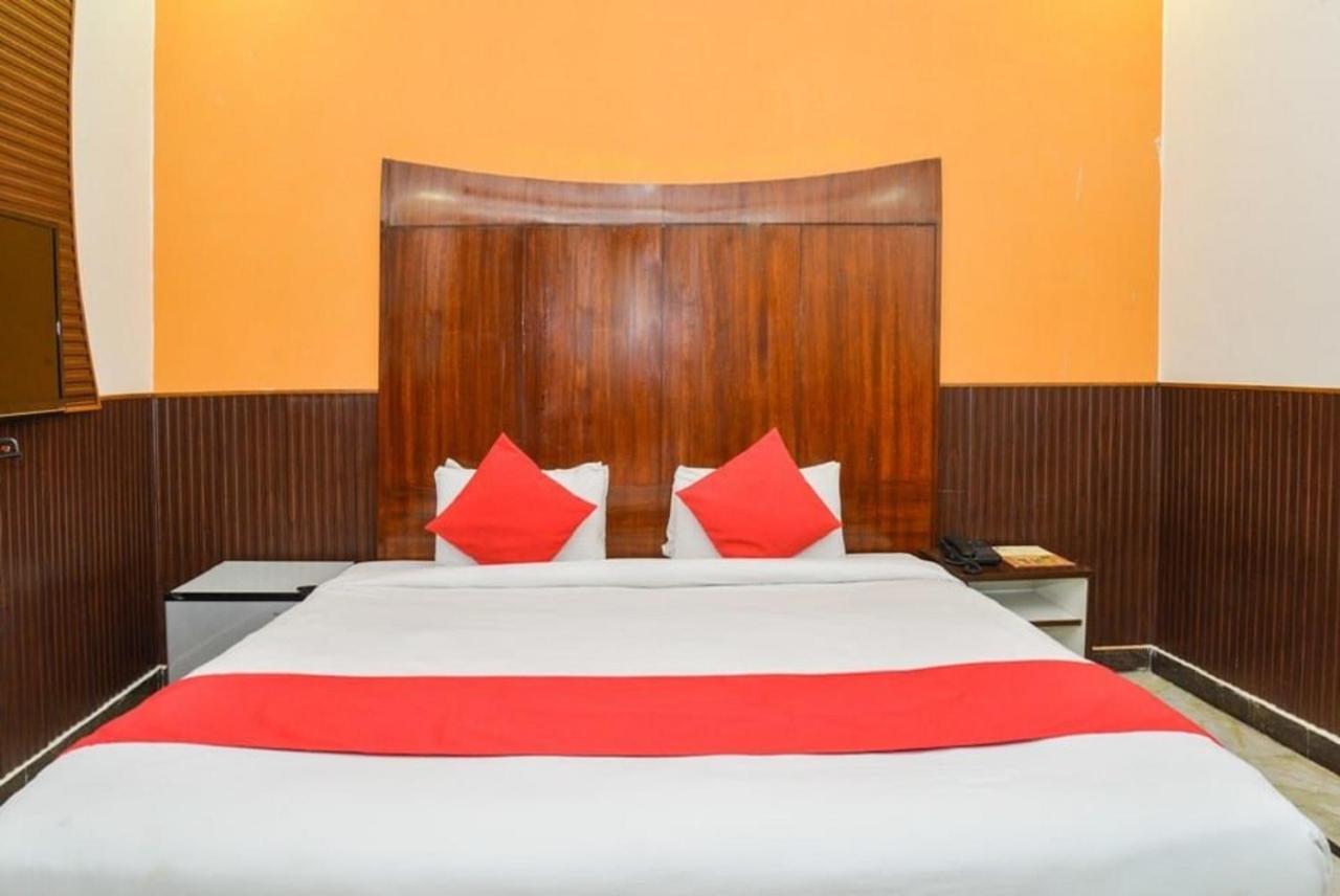 ניו דלהי Del Fox Hotel, Delhi Airport מראה חיצוני תמונה