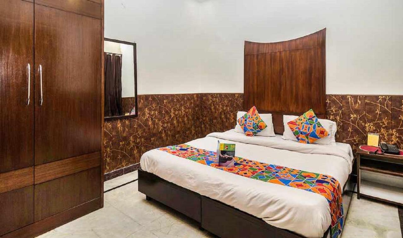 ניו דלהי Del Fox Hotel, Delhi Airport מראה חיצוני תמונה
